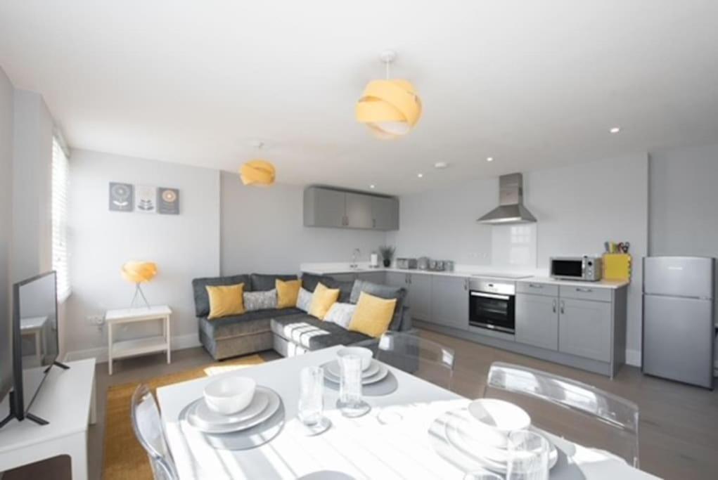 Beautiful, Spacious 1 Bed Flat Brentwood Exterior foto